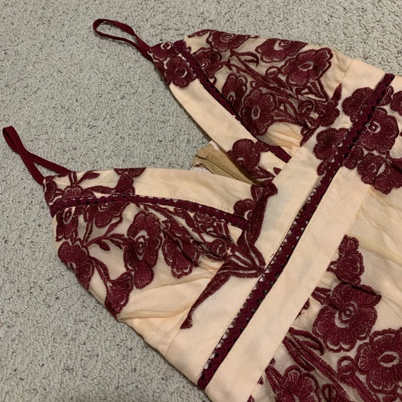 I’m moving soon and need to sell some clothes :) - Picture 2 of 2